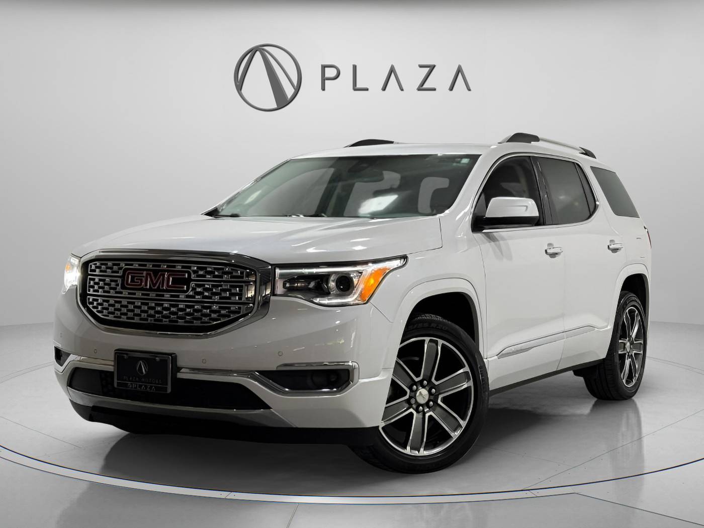 2017 GMC Acadia Denali — SUV — 52,696 mi — Creve Coeur, MO