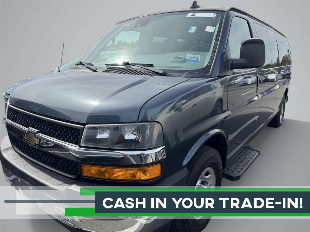 2019 Chevrolet Express Passenger LT — Passenger Van — 150,000 mi — Vienna, VA