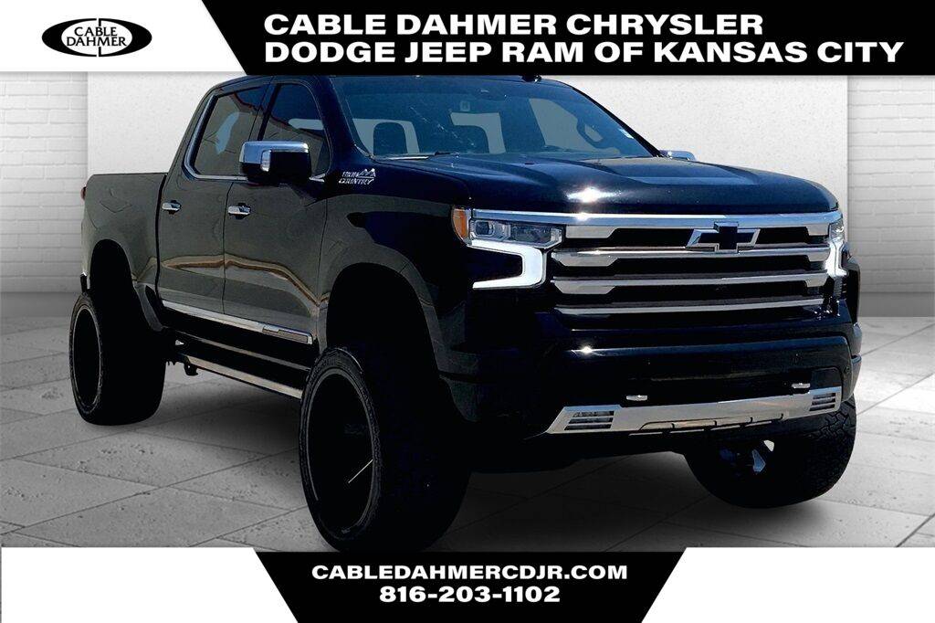 2022 Chevrolet Silverado 1500 High Country — Pickup Truck — 56,032 mi — Kansas City, MO