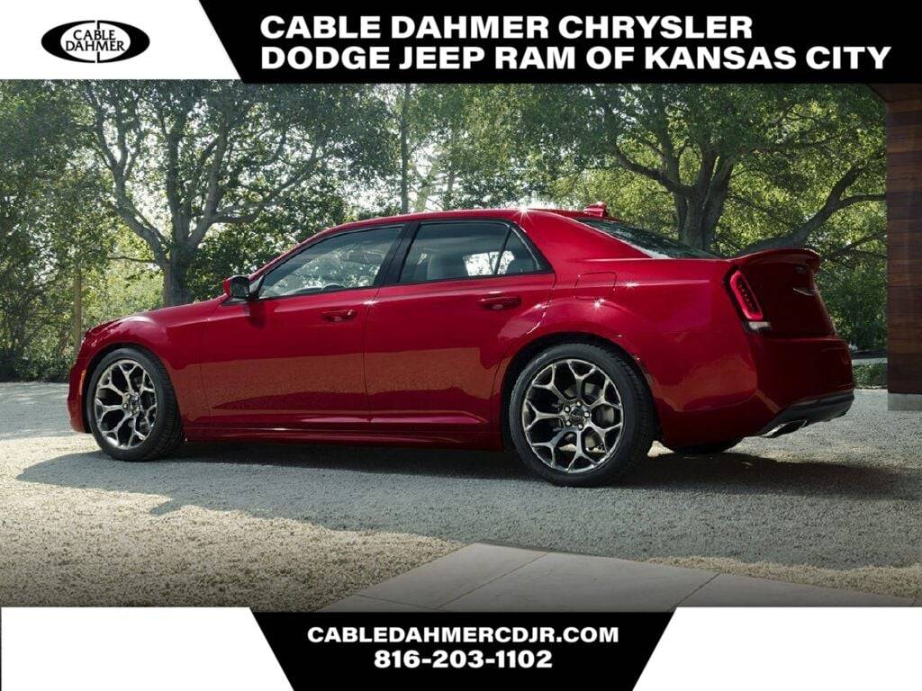 2017 Chrysler 300 S — Sedan — 83,612 mi — Kansas City, MO