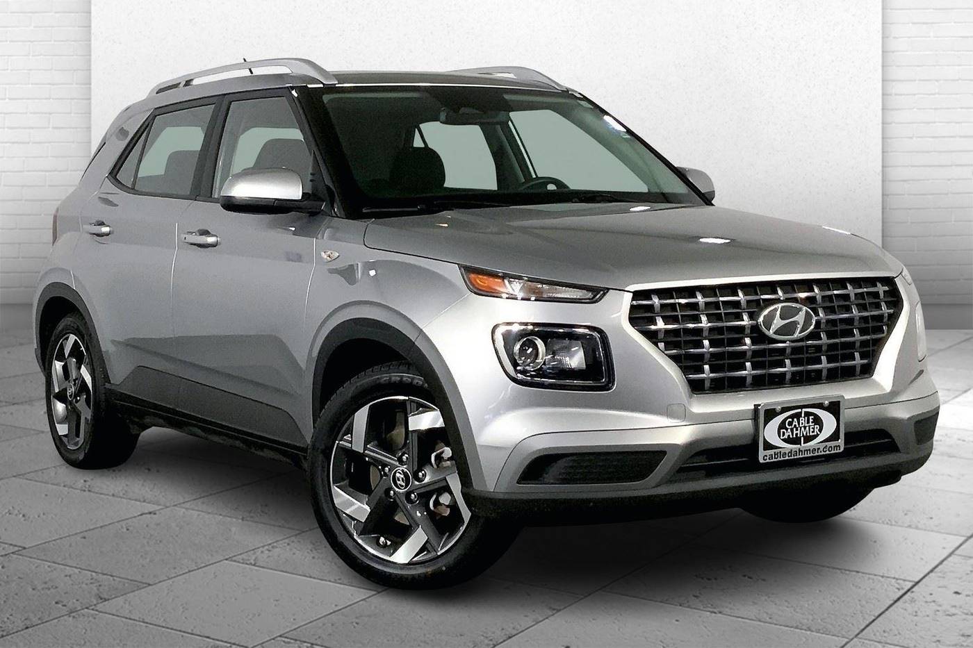 2024 Hyundai Venue SEL — SUV — 38,072 mi — Kansas City, MO