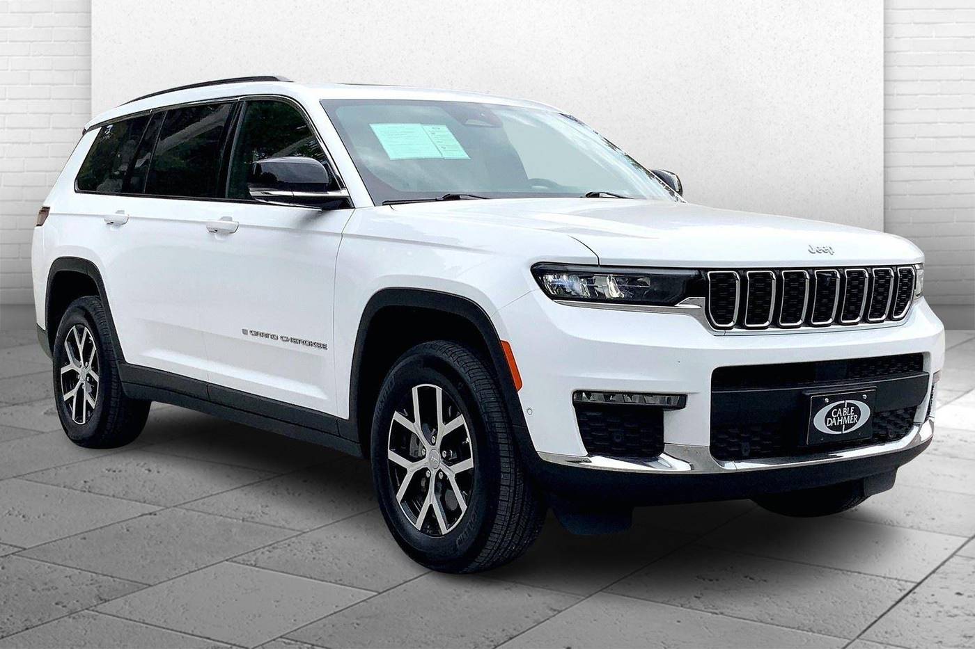 2024 Jeep Grand Cherokee Limited — SUV — 29,934 mi — Kansas City, MO