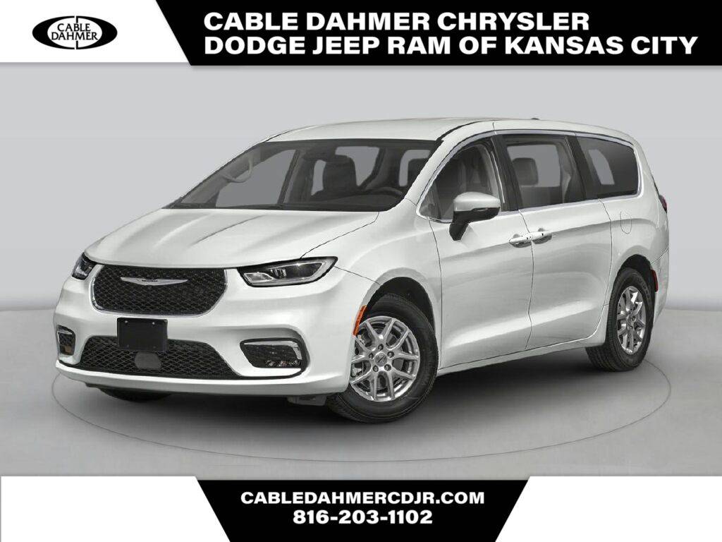 2023 Chrysler Pacifica Limited — Minivan — 20,876 mi — Kansas City, MO