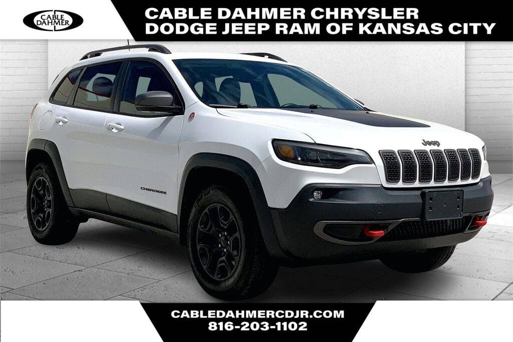 2019 Jeep Cherokee Trailhawk — SUV — 96,800 mi — Kansas City, MO