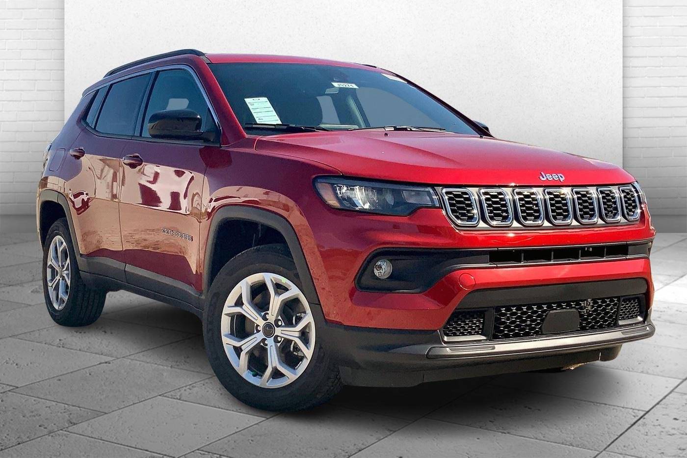 2025 Jeep Compass Latitude — SUV — 7,033 mi — Kansas City, MO