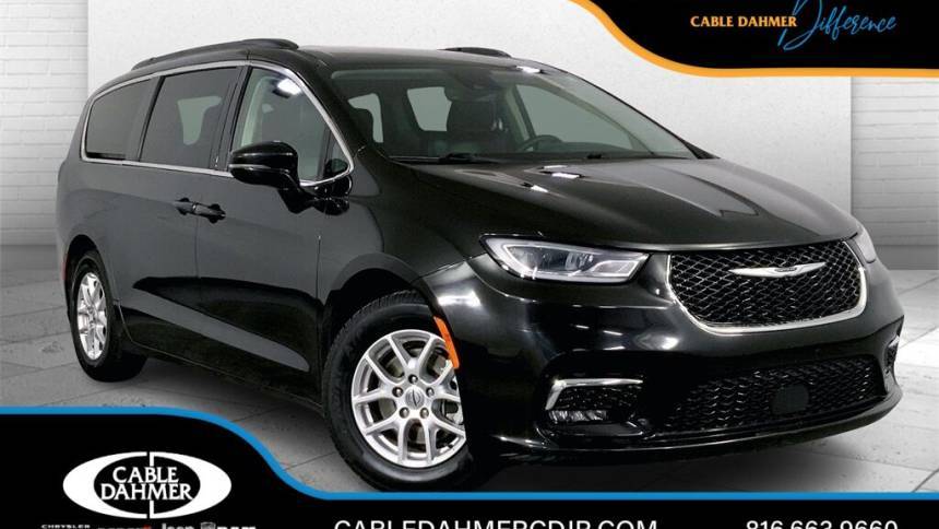 2022 Chrysler Pacifica Touring L — Minivan — 65,423 mi — Kansas City, MO