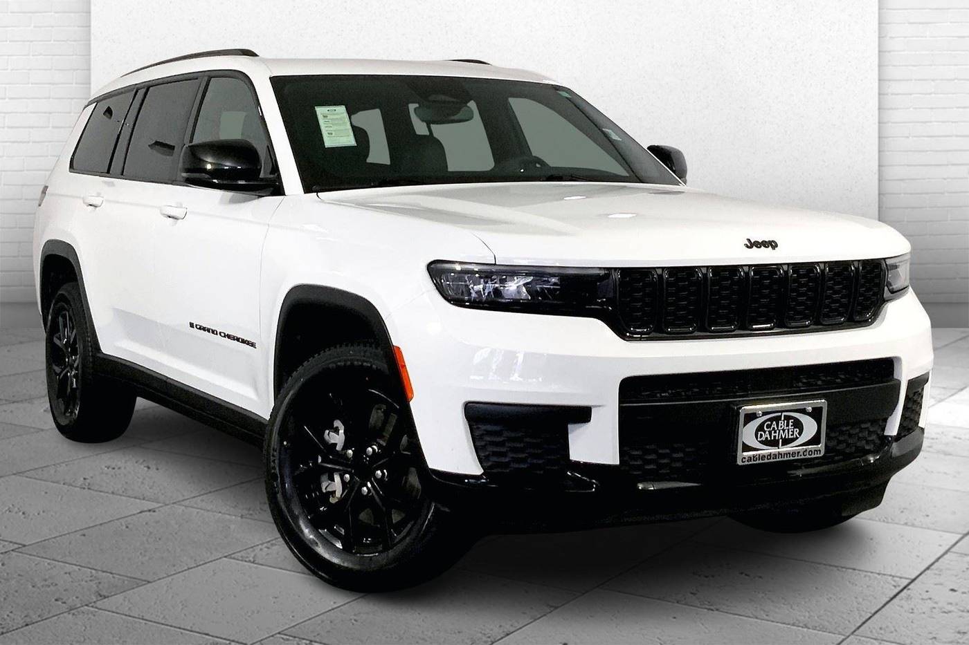 2024 Jeep Grand Cherokee Altitude — SUV — 49,258 mi — Kansas City, MO