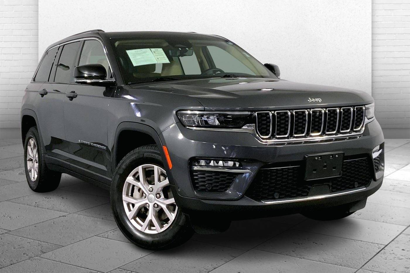 2022 Jeep Grand Cherokee Limited — SUV — 26,398 mi — Kansas City, MO