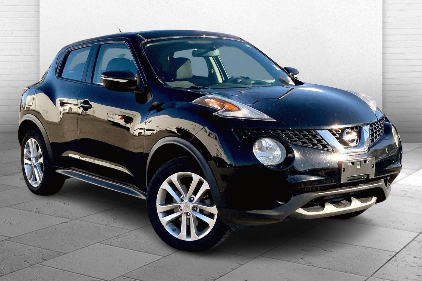 2016 Nissan JUKE S — SUV — 120,520 mi — Kansas City, MO