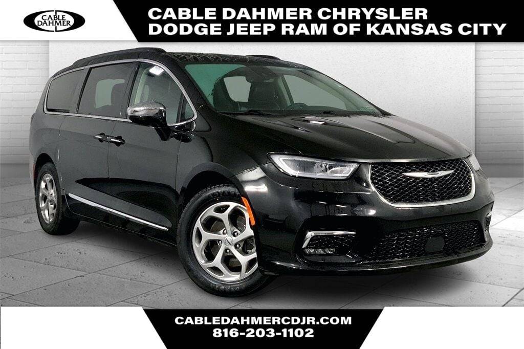 2023 Chrysler Pacifica Limited — Minivan — 64,856 mi — Kansas City, MO