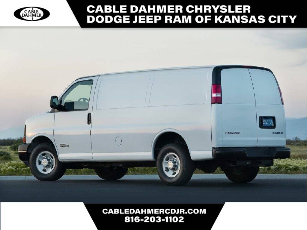 2013 Chevrolet Express Cargo Van Base — Cargo Van — 118,487 mi — Kansas City, MO