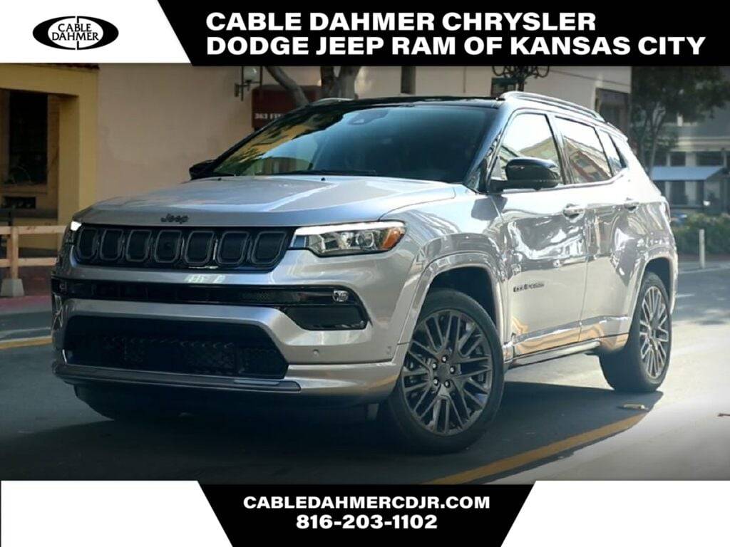 2022 Jeep Compass Trailhawk — SUV — 10,803 mi — Kansas City, MO