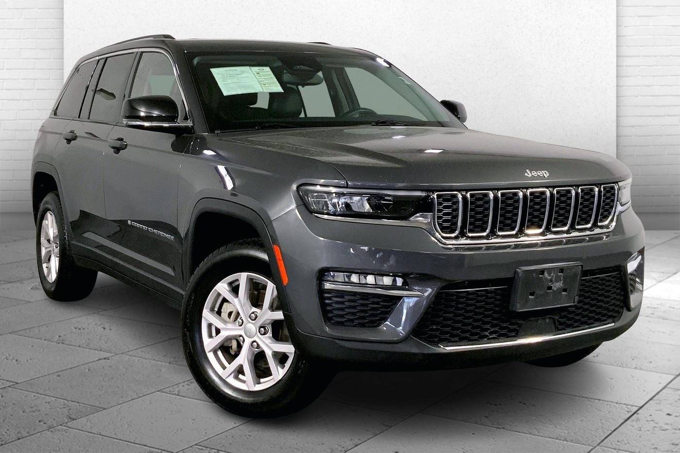 2022 Jeep Grand Cherokee Limited — SUV — 42,208 mi — Kansas City, MO