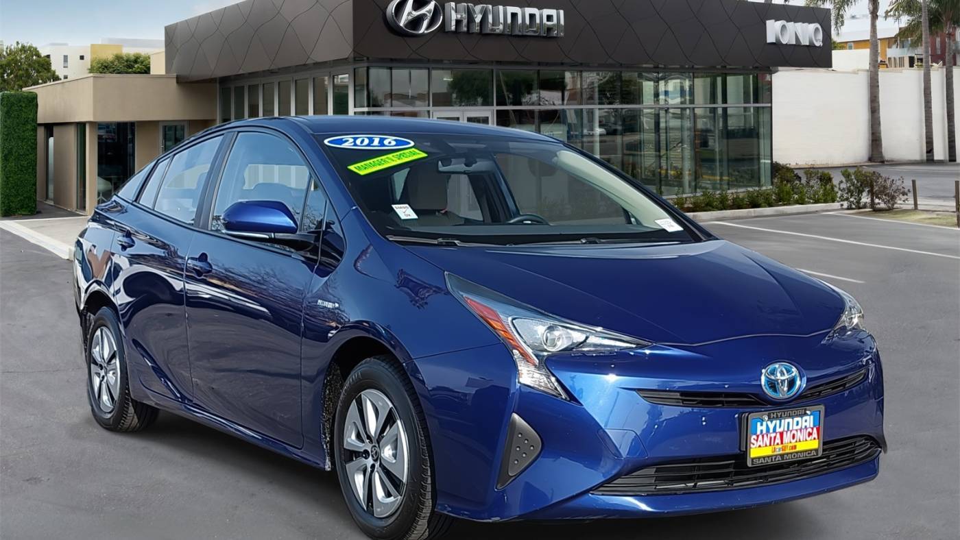 2016 Toyota Prius Four — Hatchback — 61,626 mi — Santa Monica, CA