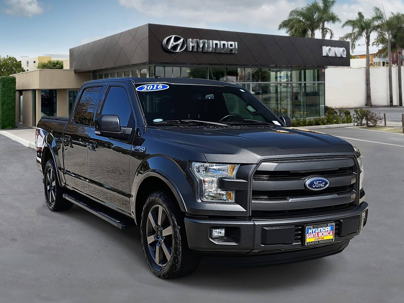 2016 Ford F-150 Lariat — Pickup Truck — 86,219 mi — Santa Monica, CA
