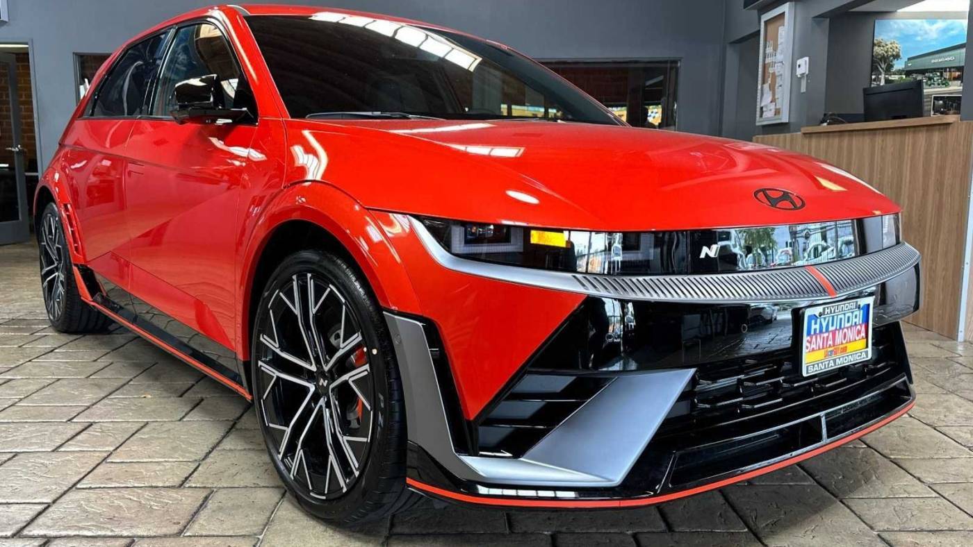 2025 Hyundai IONIQ 5 N — SUV — 6,277 mi — Santa Monica, CA
