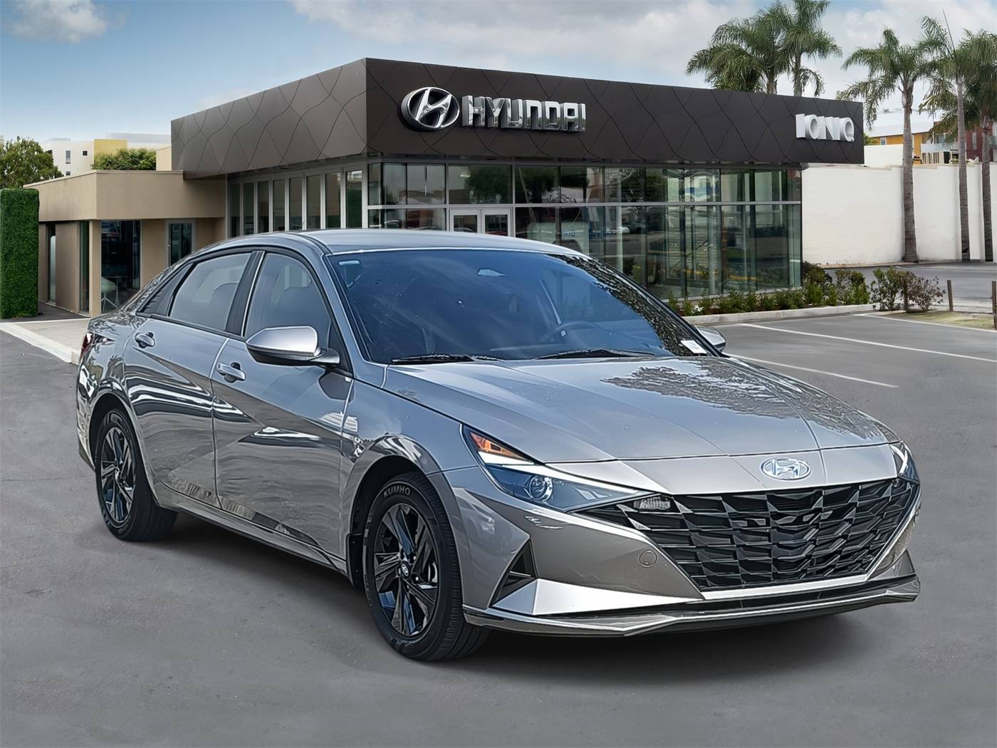 2023 Hyundai Elantra Hybrid Blue — Sedan — 18,658 mi — Santa Monica, CA