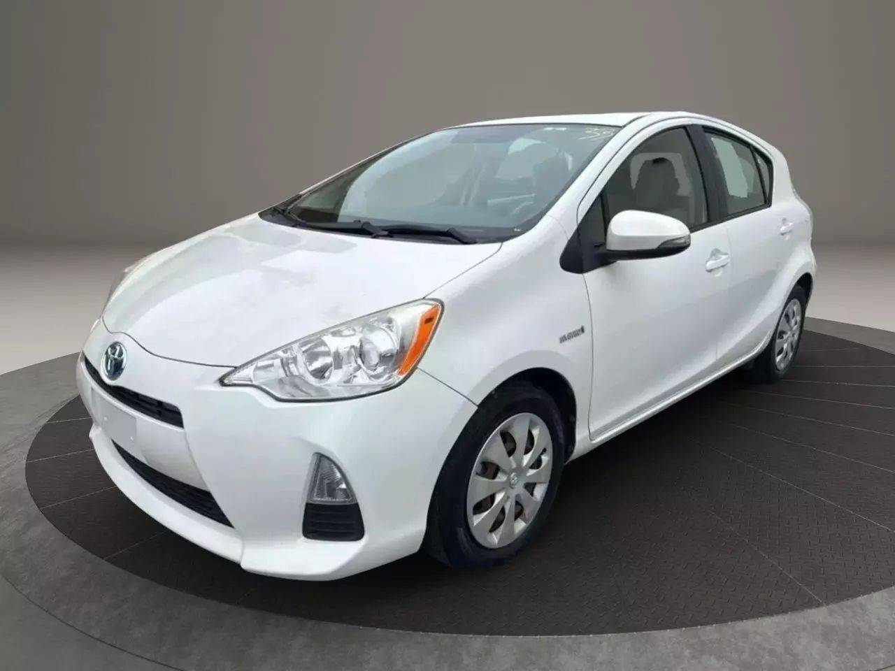 2014 Toyota Prius c One — Hatchback — 123,103 mi — Mountain Lakes, NJ