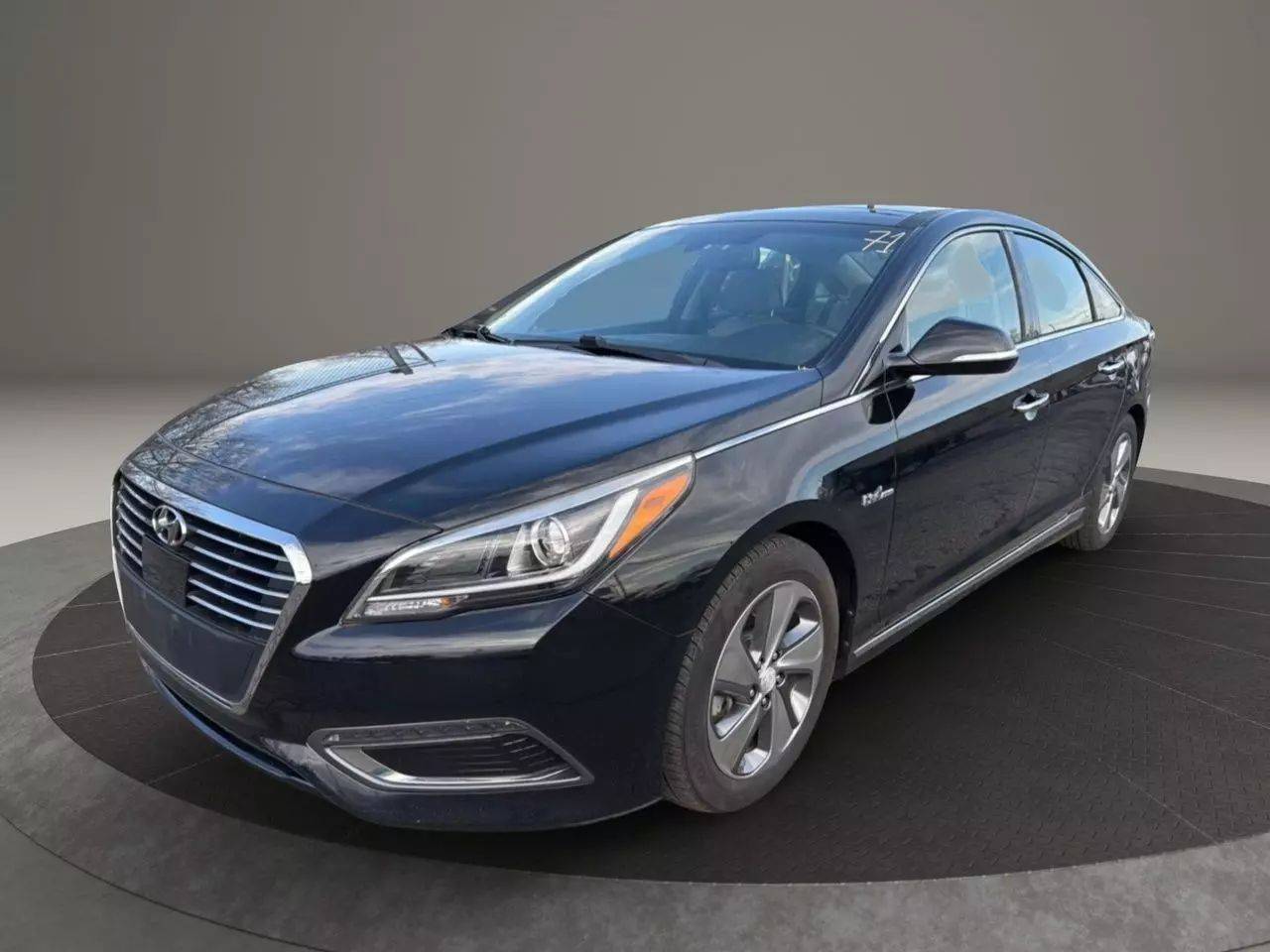 2017 Hyundai Sonata Hybrid Limited — Sedan — 118,507 mi — Mountain Lakes, NJ