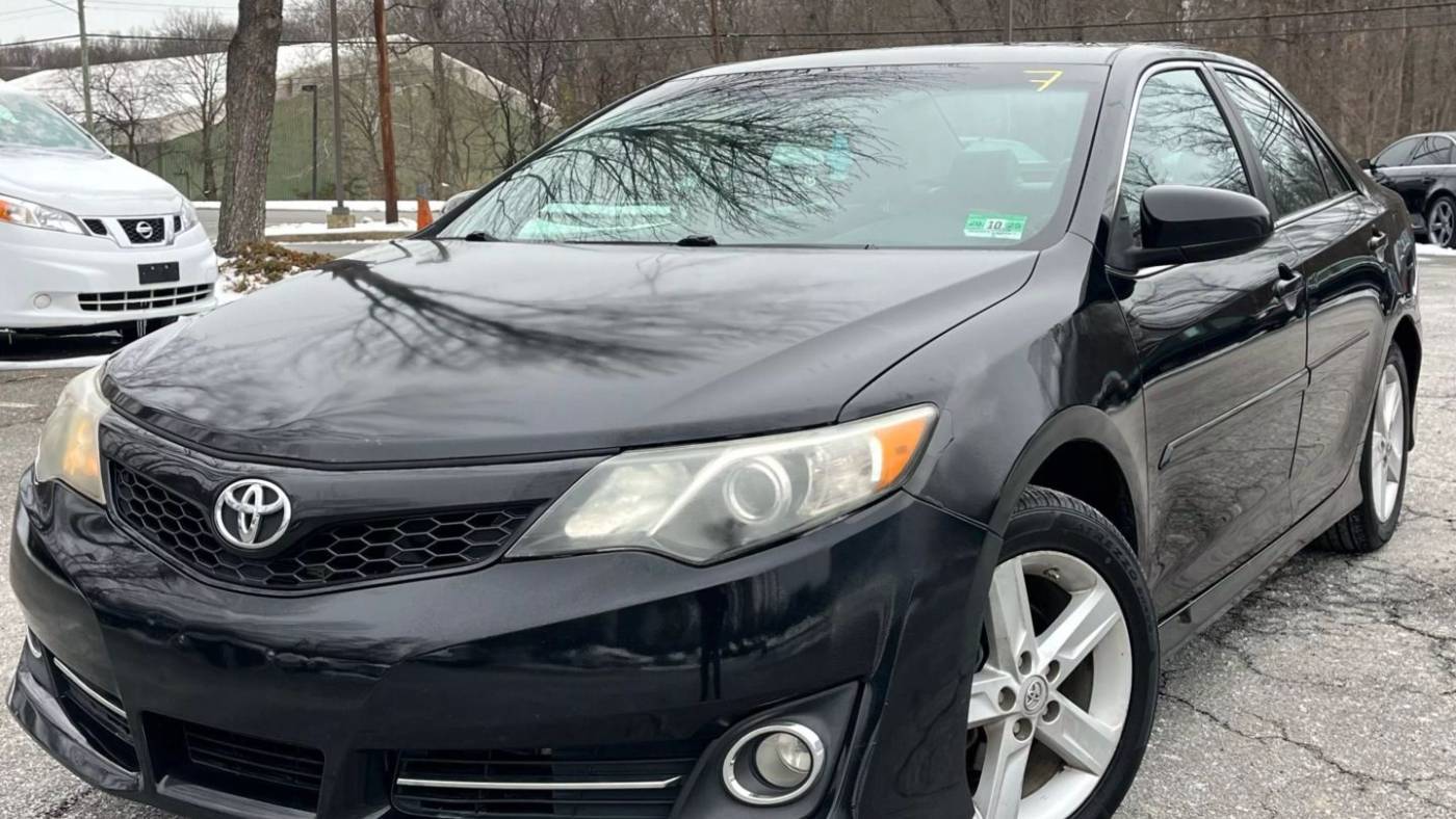 2014 Toyota Camry SE — Sedan — 153,124 mi — Mountain Lakes, NJ