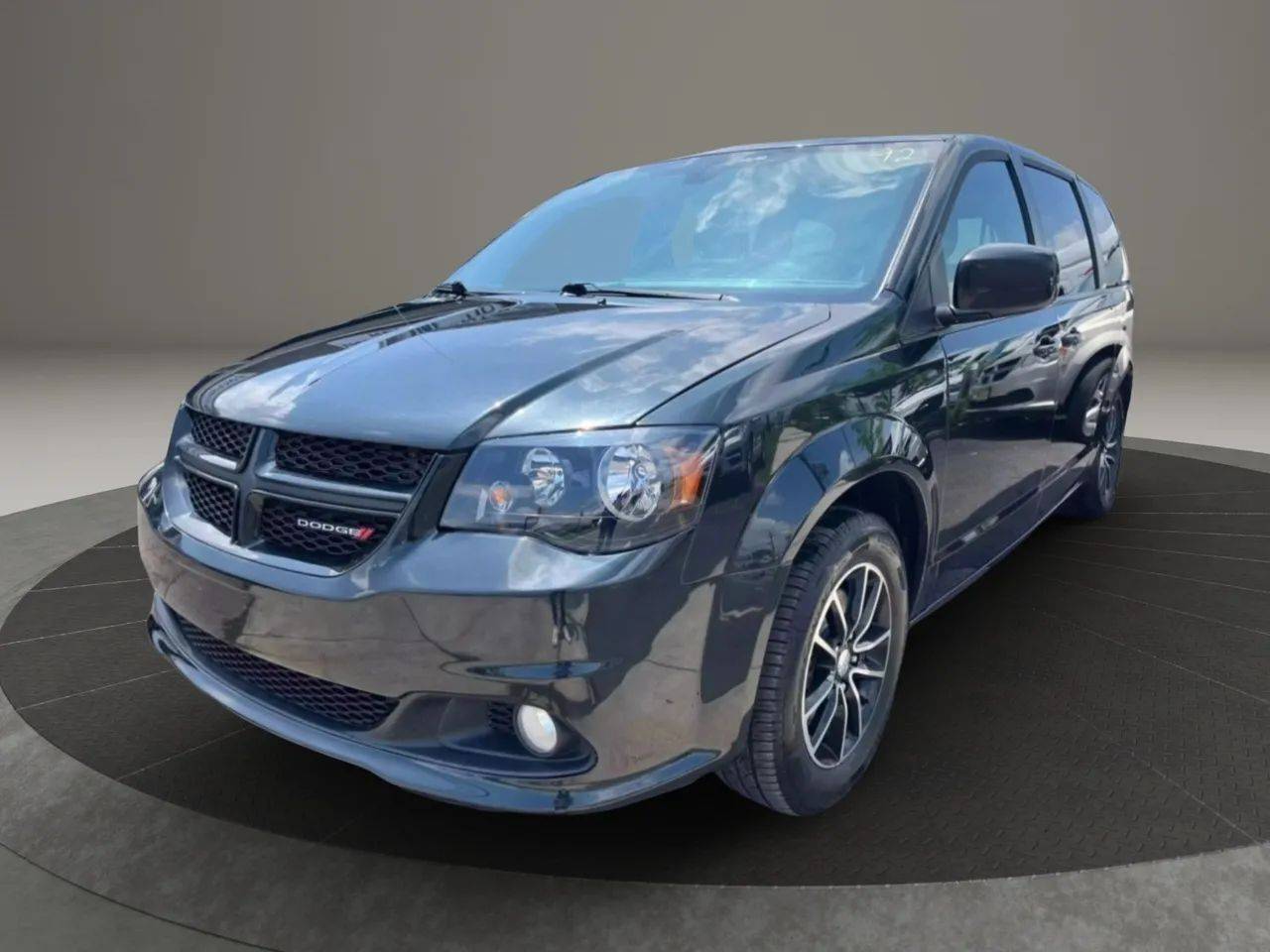 2019 Dodge Grand Caravan SE Plus — Minivan — 121,594 mi — Mountain Lakes, NJ