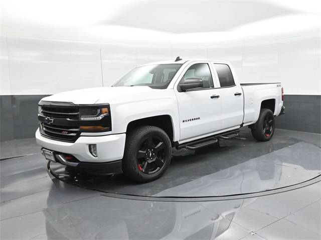 2017 Chevrolet Silverado 1500 LT — Pickup Truck — 120,785 mi — Beaumont, TX