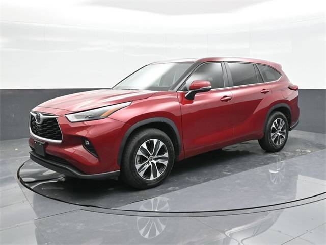2023 Toyota Highlander XLE — SUV — 24,162 mi — Beaumont, TX