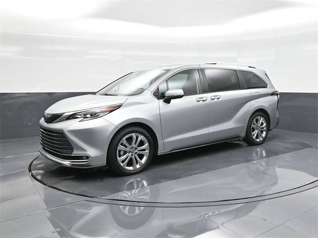 2023 Toyota Sienna Platinum — Minivan — 45,520 mi — Beaumont, TX