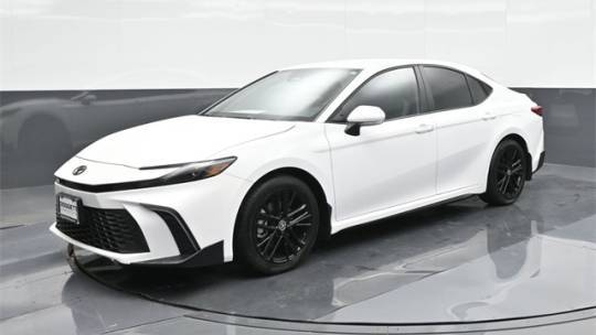 2025 Toyota Camry Hybrid SE — Sedan — 6 mi — Beaumont, TX