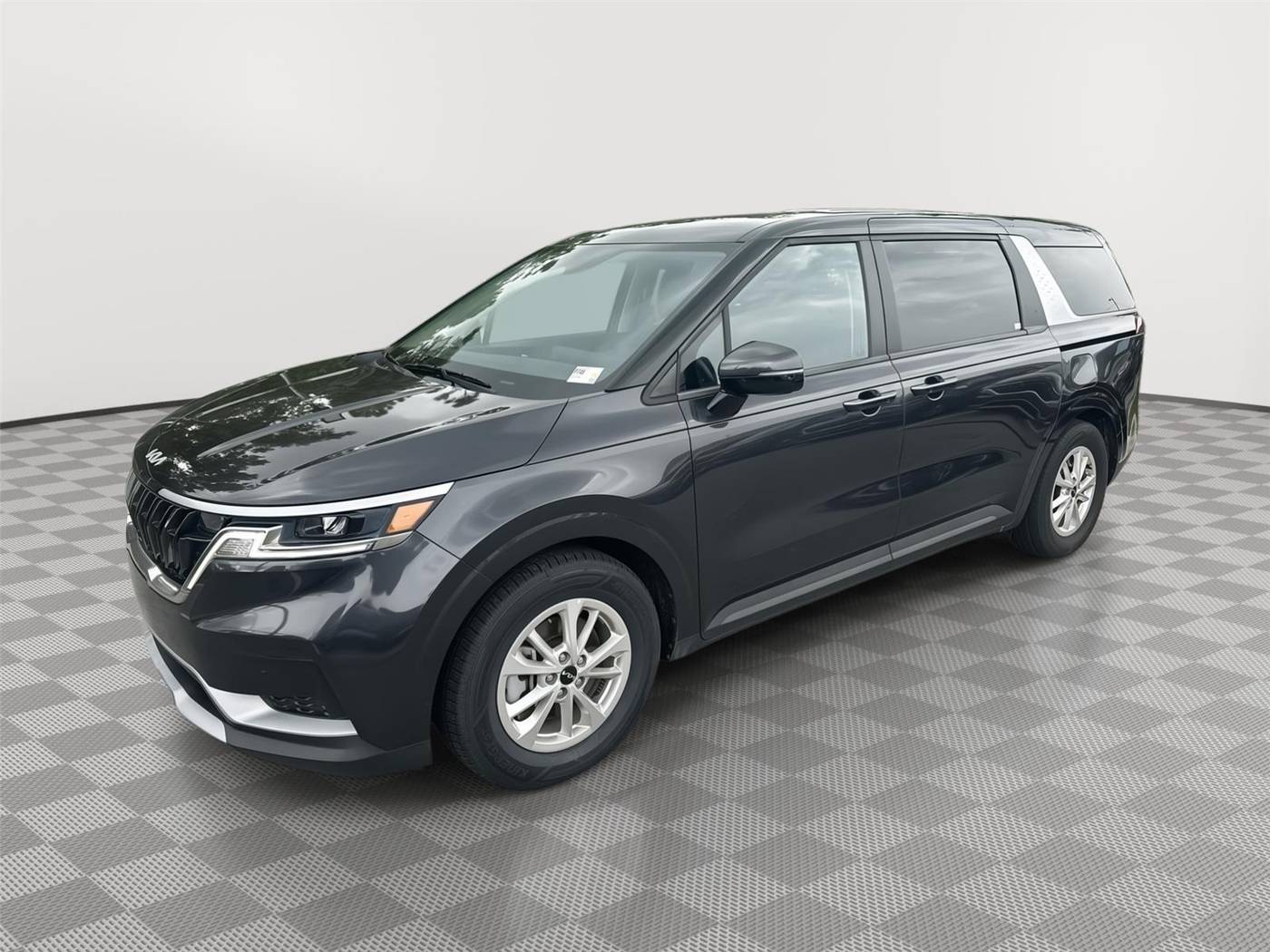 2024 Kia Carnival LXS — Minivan — 26,286 mi — Homestead, FL
