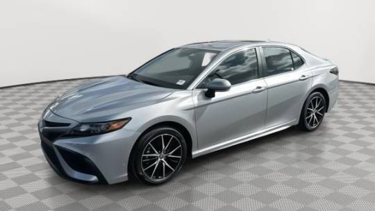 2024 Toyota Camry SE — Sedan — 23,740 mi — Homestead, FL