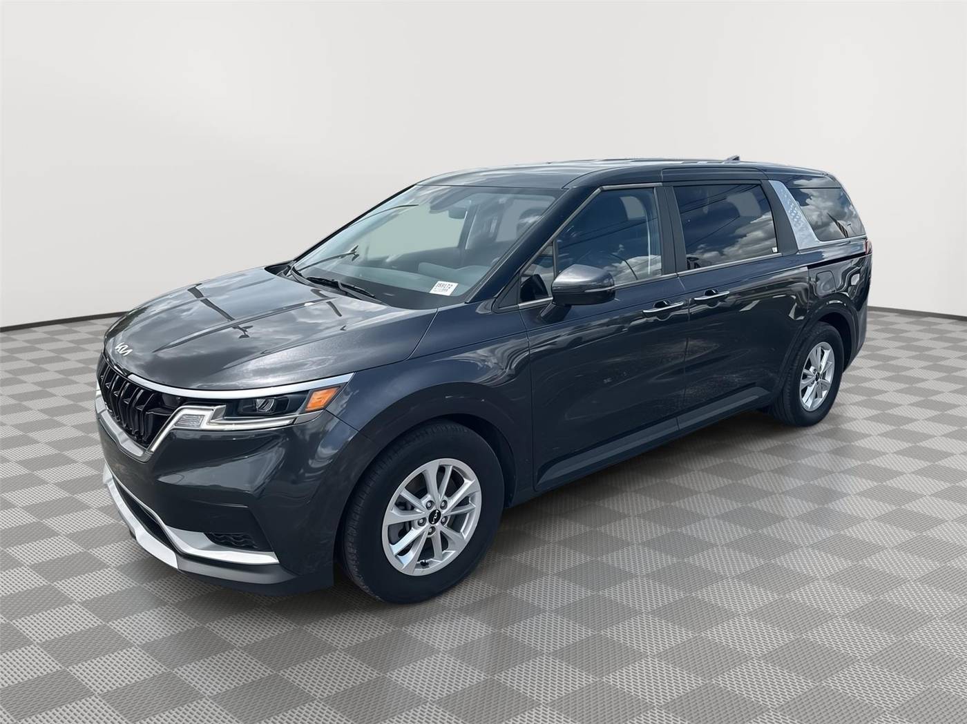 2024 Kia Carnival LXS — Minivan — 46,645 mi — Homestead, FL