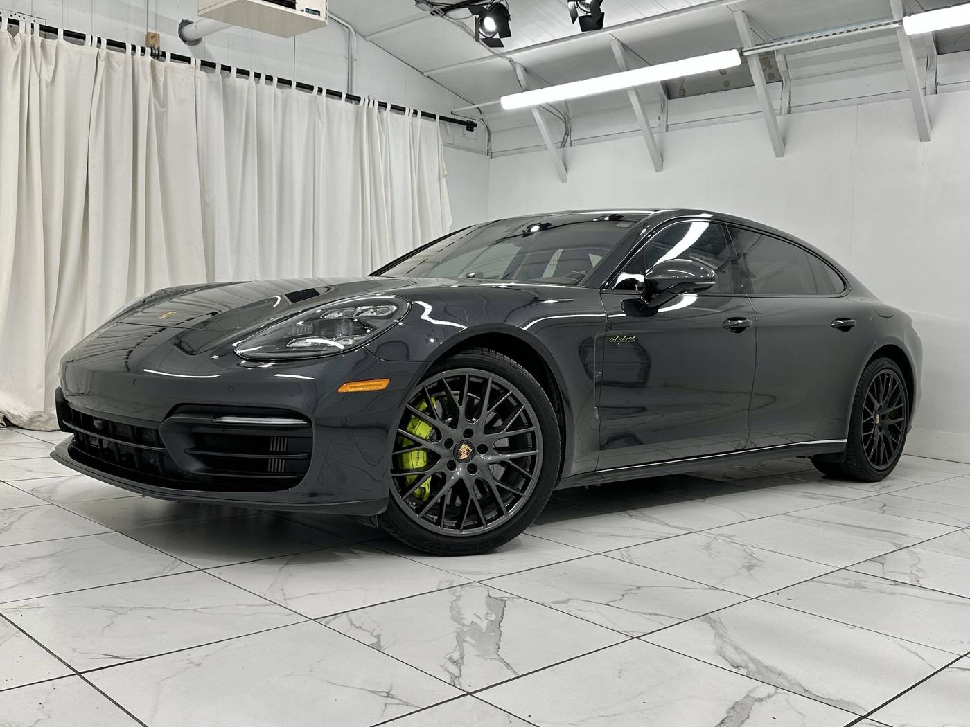 2021 Porsche Panamera 4 E-Hybrid — Hatchback — 29,825 mi — Newark, DE