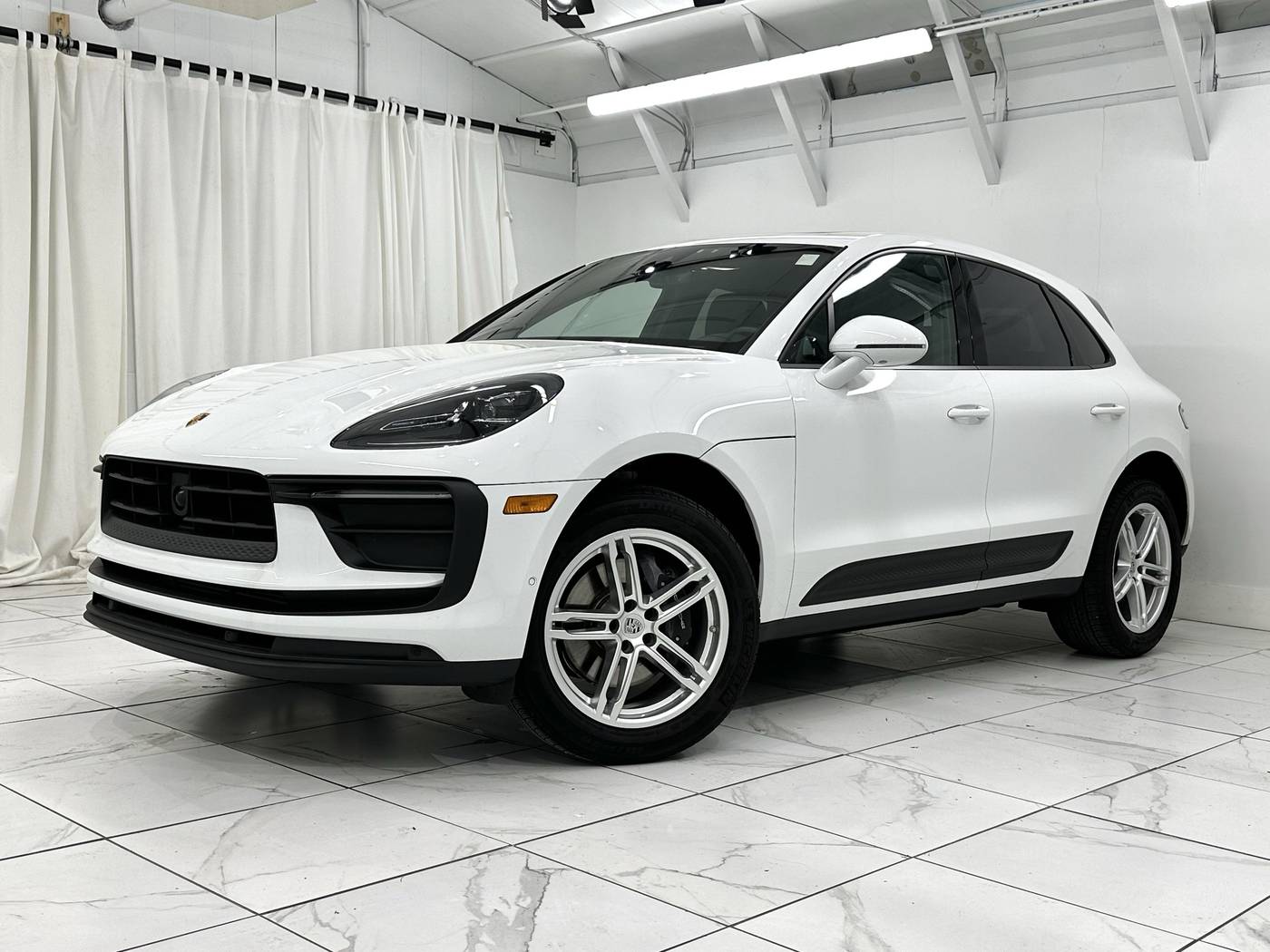 2024 Porsche Macan Standard — SUV — 5,547 mi — Newark, DE