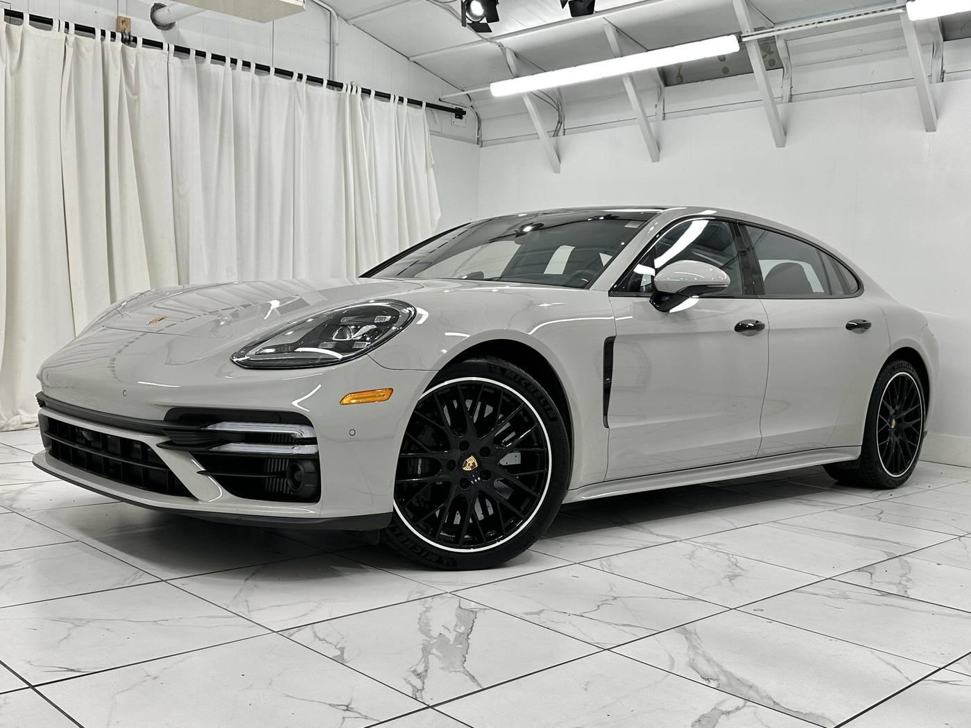 2022 Porsche Panamera Turbo S — Hatchback — 26,497 mi — Newark, DE