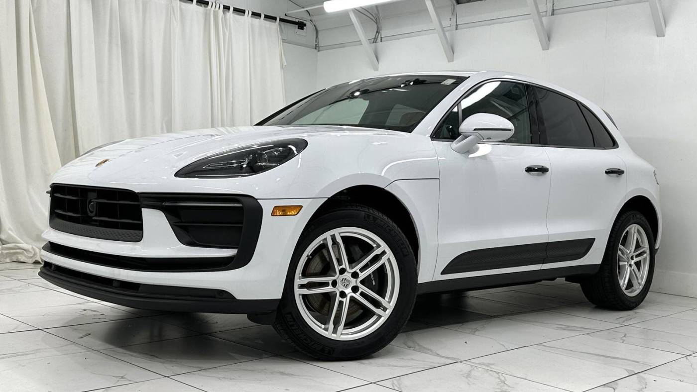 2024 Porsche Macan Standard — SUV — 5,439 mi — Newark, DE