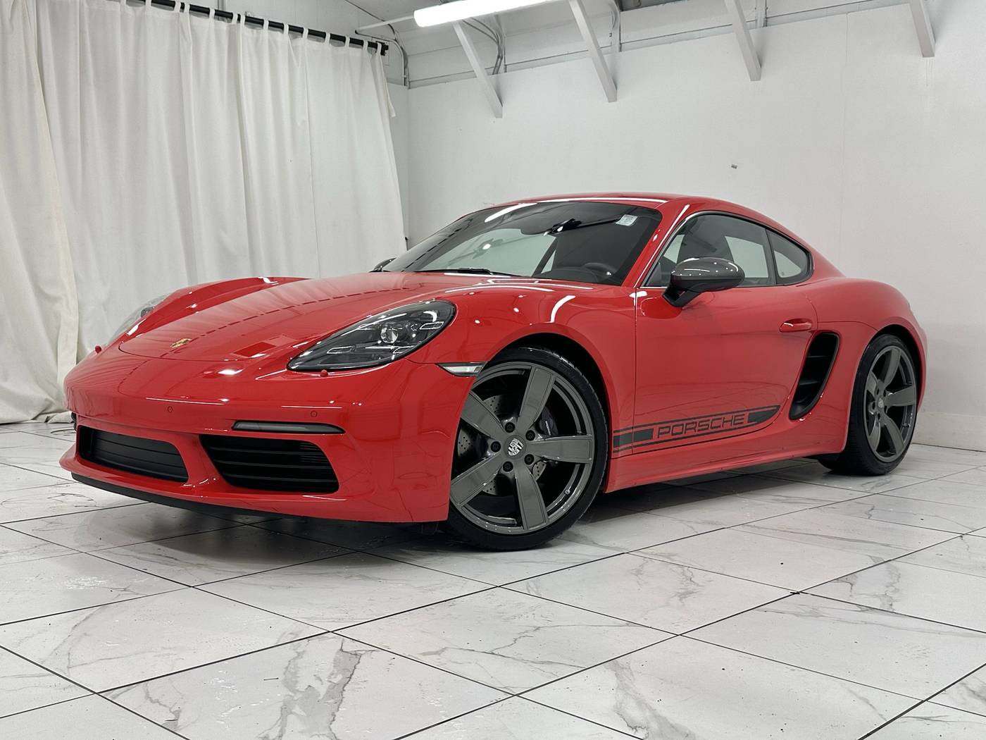 2022 Porsche 718 Cayman T — Coupe — 3,733 mi — Newark, DE
