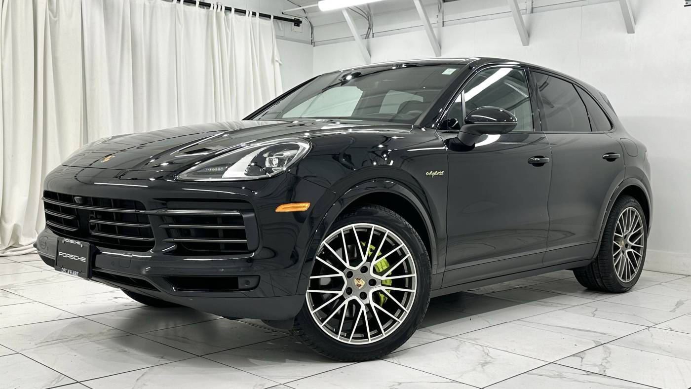 2023 Porsche Cayenne E-Hybrid Platinum Edition