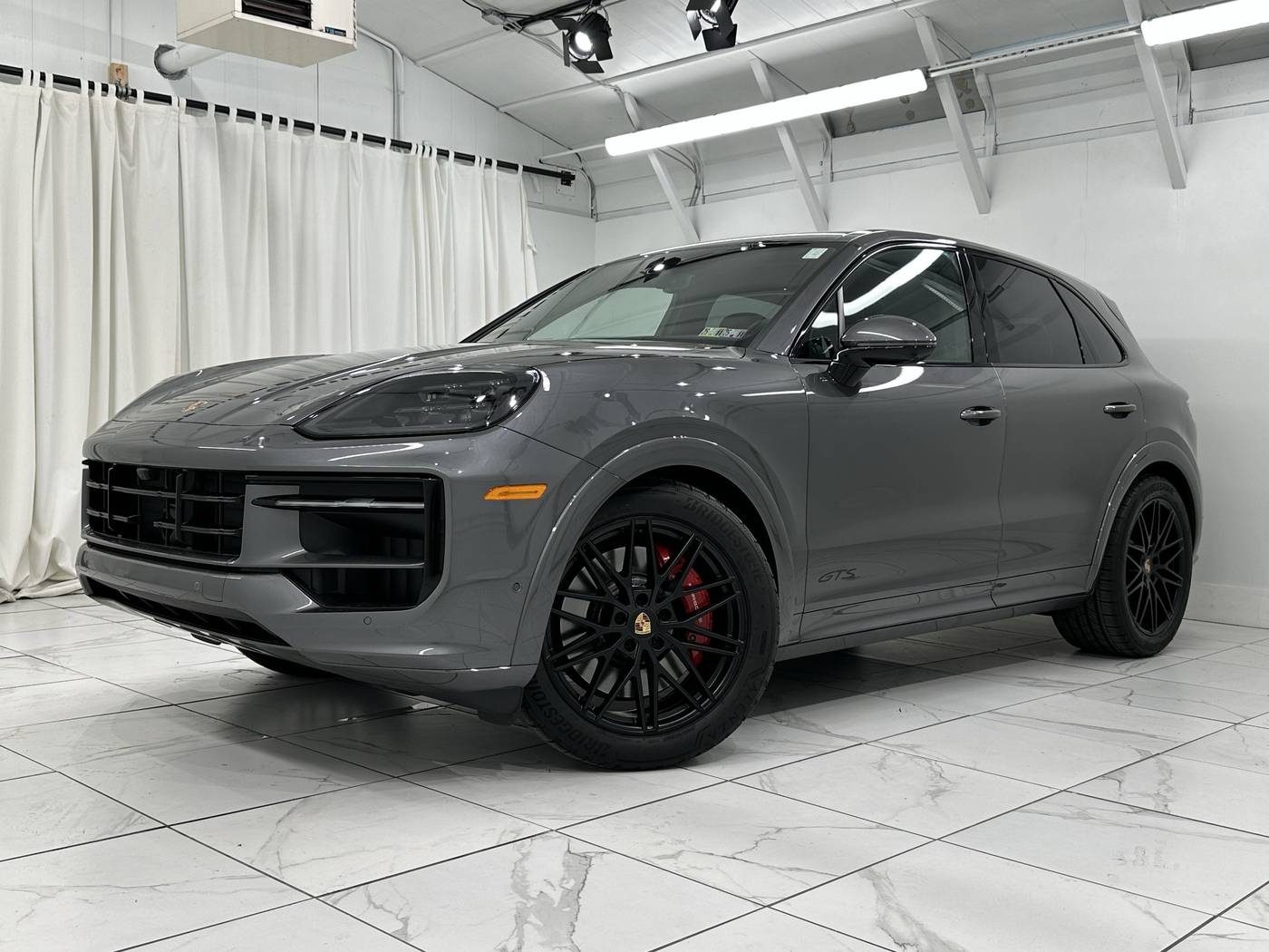 2025 Porsche Cayenne GTS — SUV — 2,135 mi — Newark, DE
