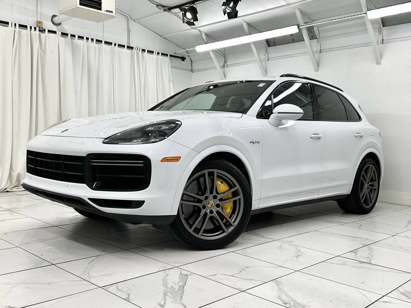 2021 Porsche Cayenne Turbo S E-Hybrid — SUV — 46,716 mi — Newark, DE