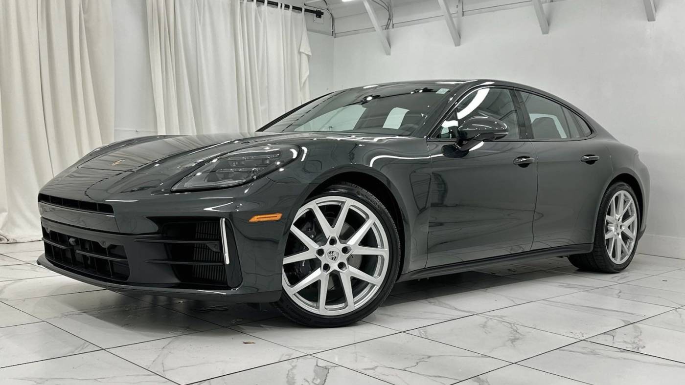 2024 Porsche Panamera 4 — Hatchback — 49 mi — Newark, DE