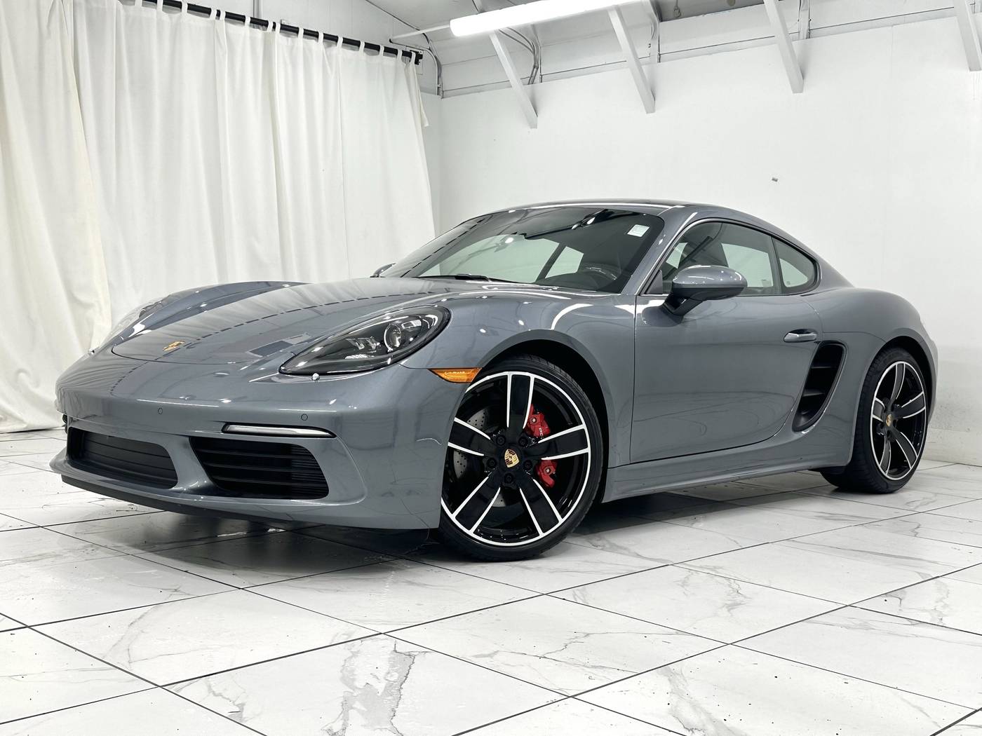 2025 Porsche 718 Cayman S — Coupe — 119 mi — Newark, DE
