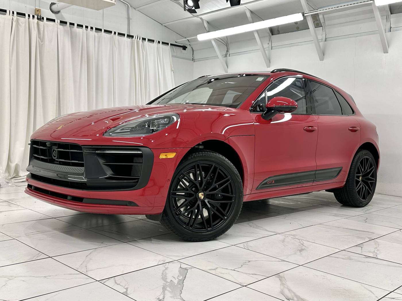 2025 Porsche Macan GTS — SUV — 416 mi — Newark, DE