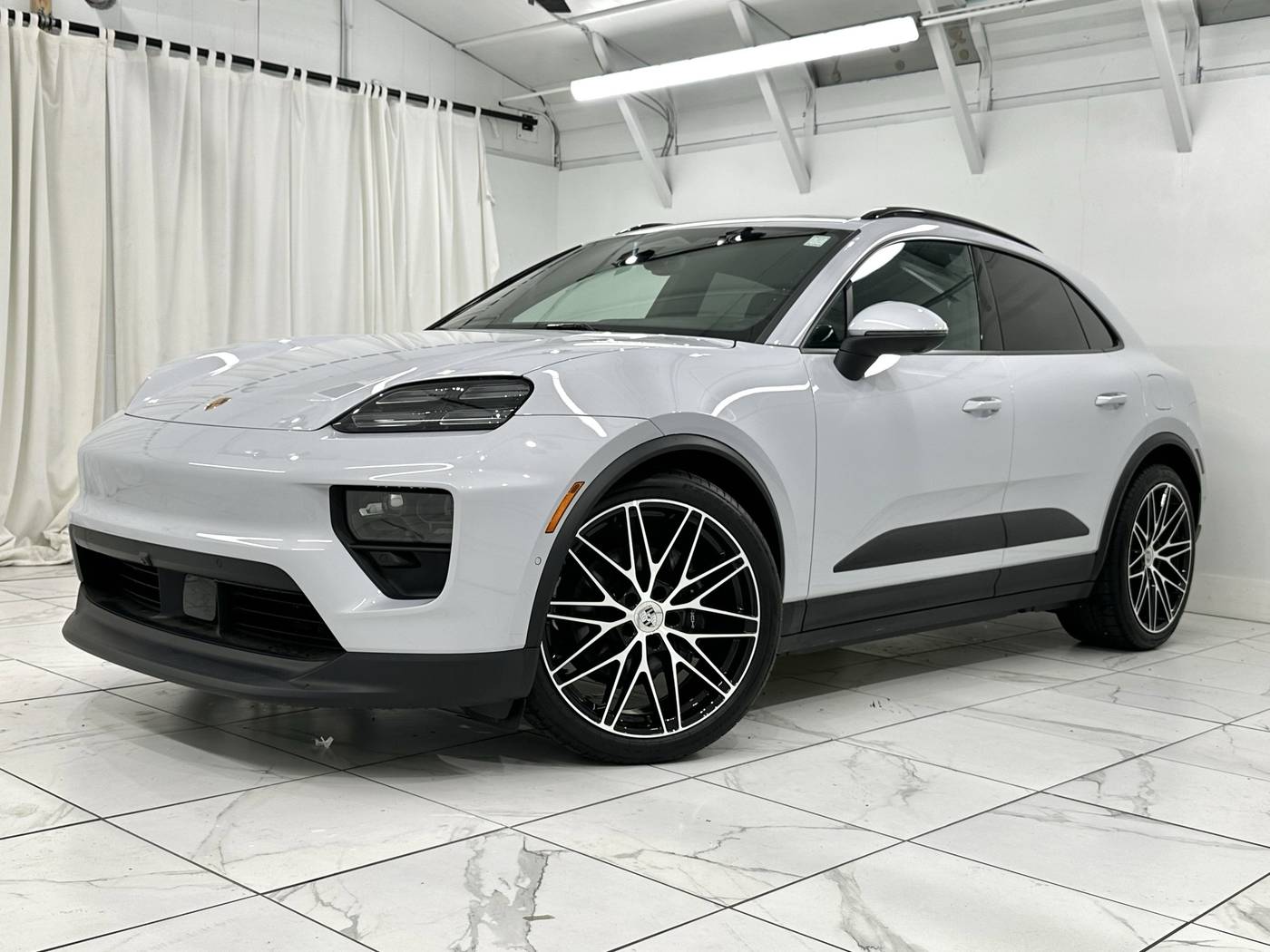 2024 Porsche Macan Electric 4 — SUV — 1,213 mi — Newark, DE