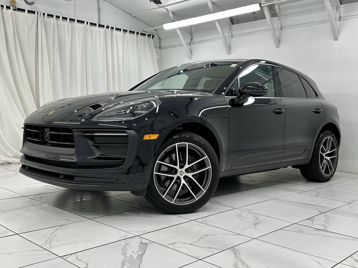 2024 Porsche Macan Standard — SUV — 5,306 mi — Newark, DE