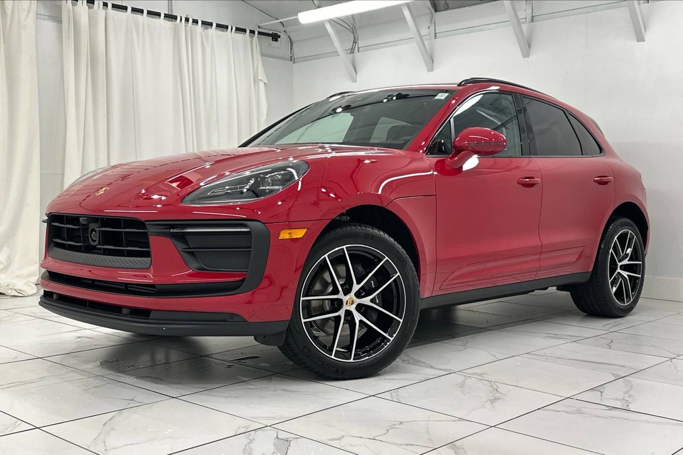 2024 Porsche Macan Standard — SUV — 5,298 mi — Newark, DE