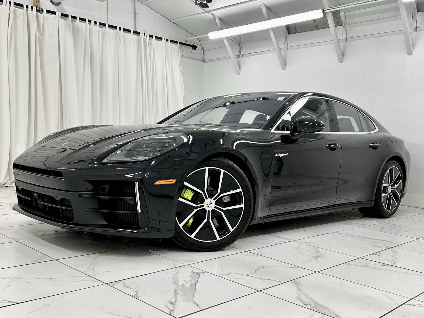 2025 Porsche Panamera 4S E-Hybrid — Hatchback — 413 mi — Newark, DE