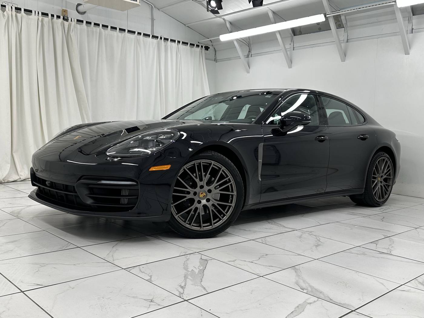 2022 Porsche Panamera 4 Platinum Edition — Hatchback — 27,465 mi — Newark, DE