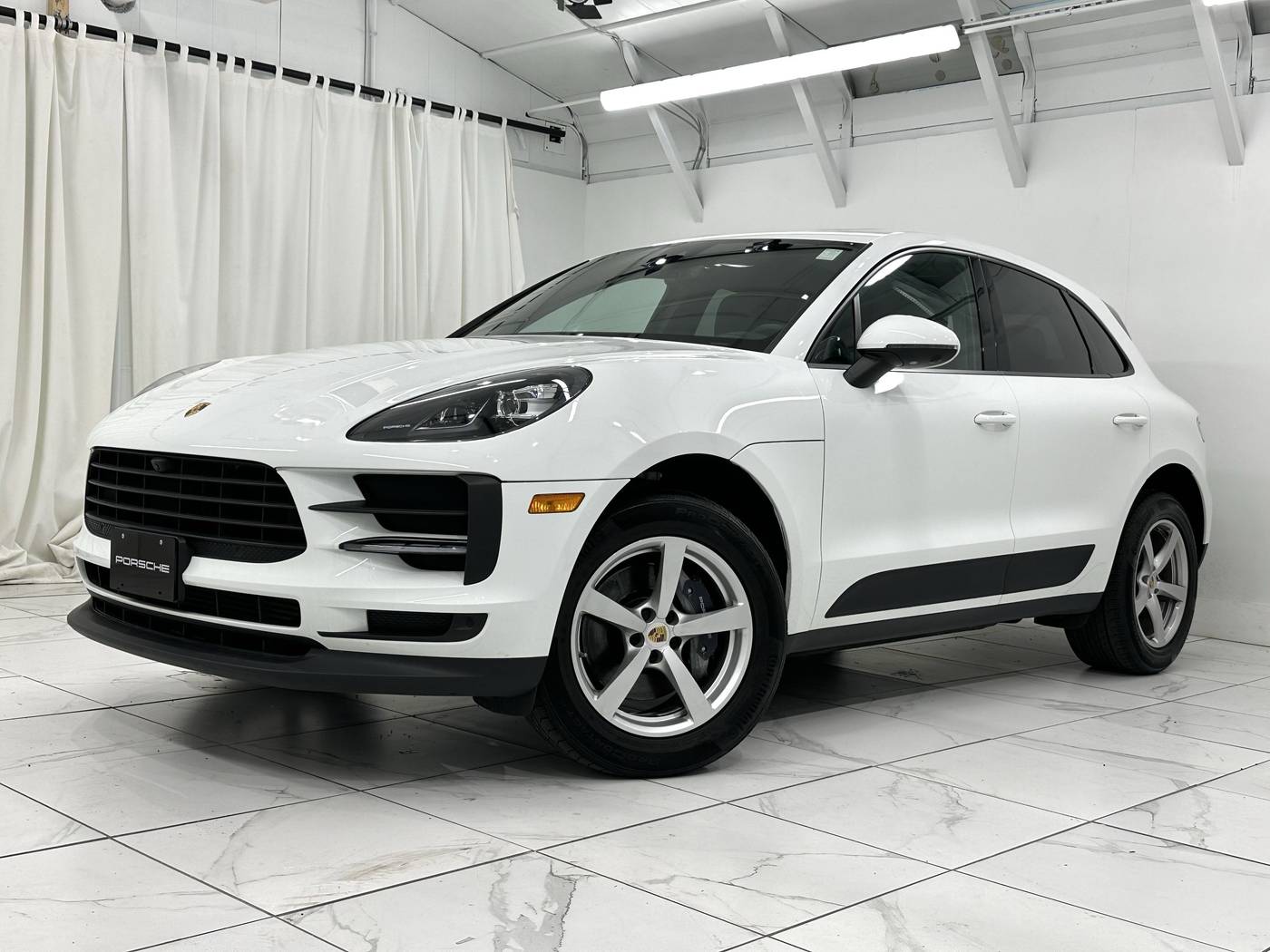2021 Porsche Macan Standard — SUV — 29,744 mi — Newark, DE