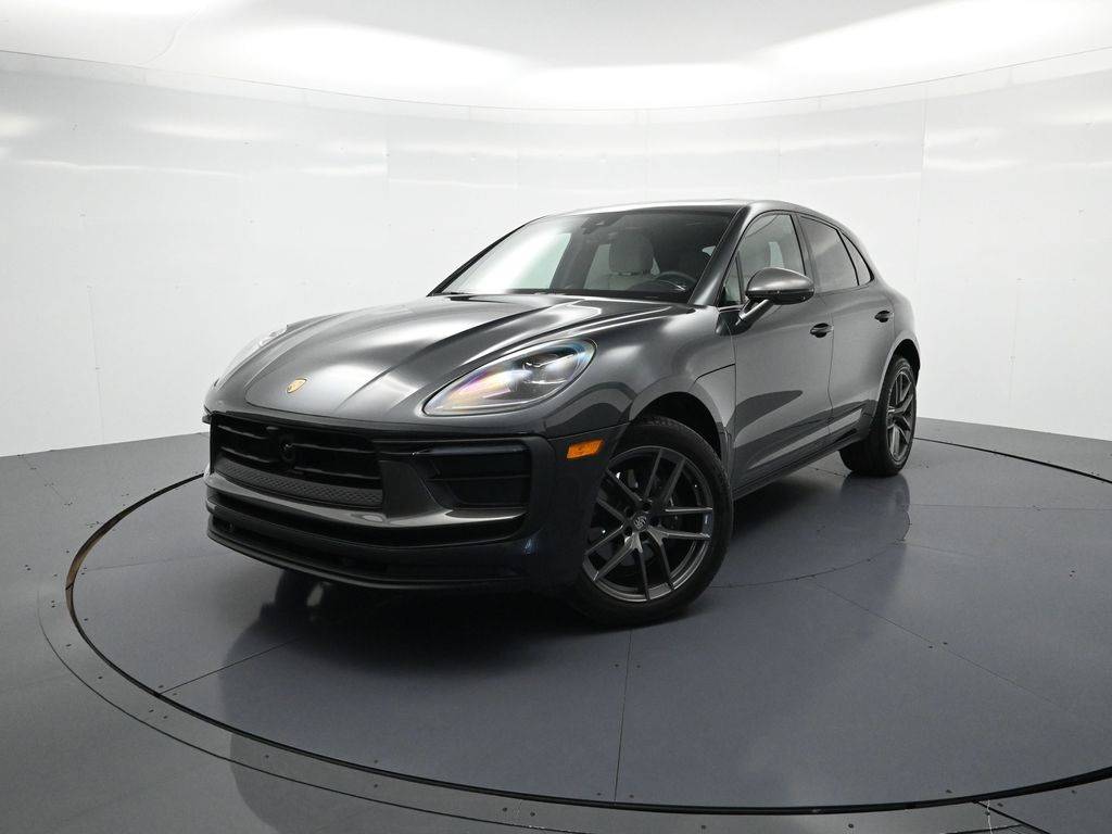 2025 Porsche Macan T — SUV — 5,193 mi — Naples, FL